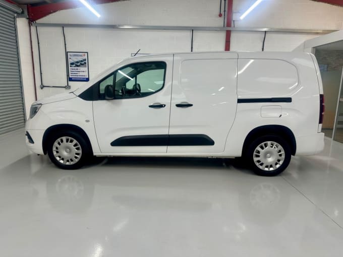 2025 Vauxhall Combo