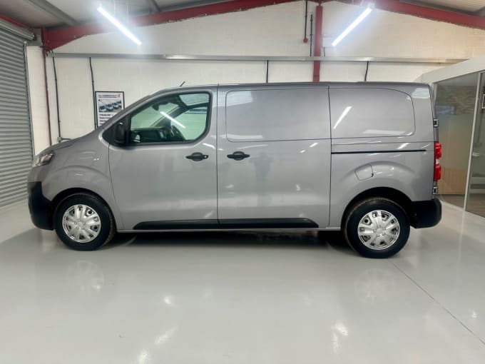 2025 Vauxhall Vivaro