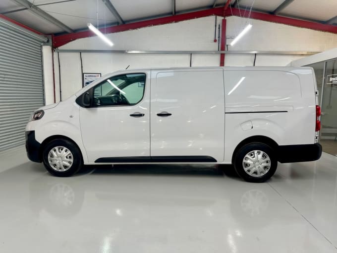 2025 Vauxhall Vivaro