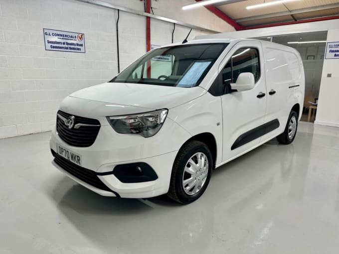 2025 Vauxhall Combo