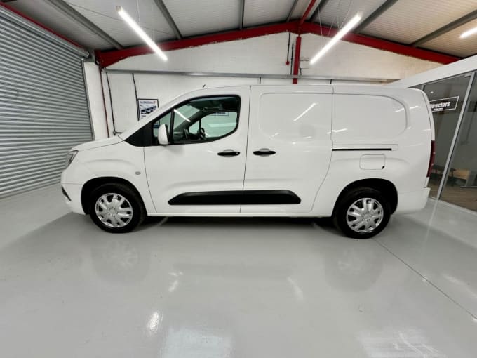 2025 Vauxhall Combo