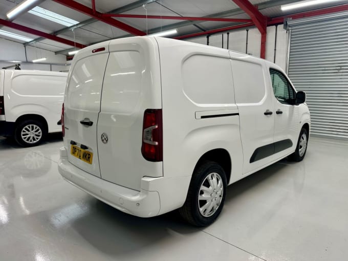 2025 Vauxhall Combo