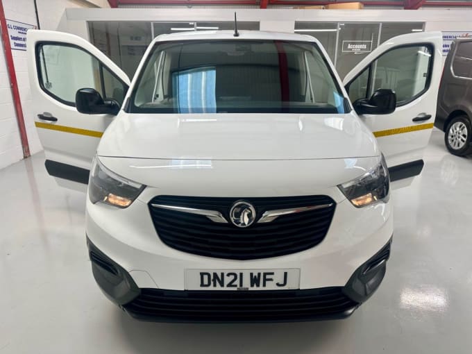 2025 Vauxhall Combo