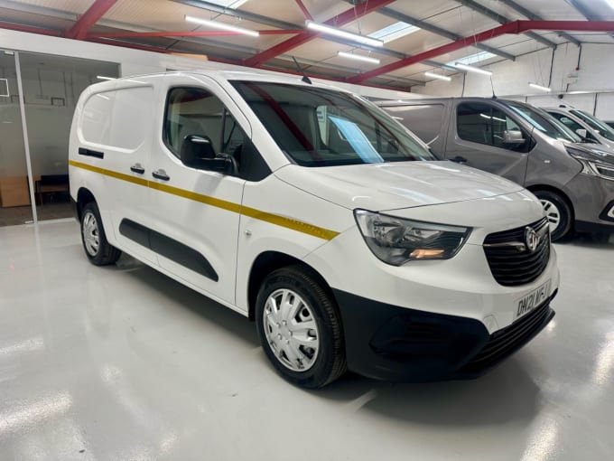 2025 Vauxhall Combo