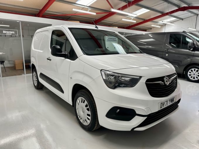 2025 Vauxhall Combo