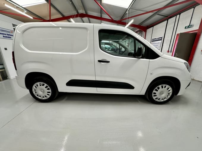 2025 Vauxhall Combo