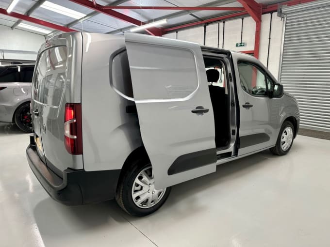 2025 Vauxhall Combo