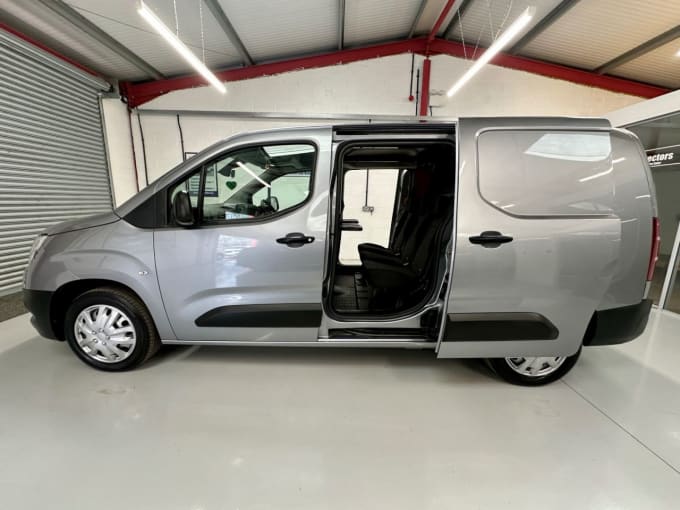 2025 Vauxhall Combo