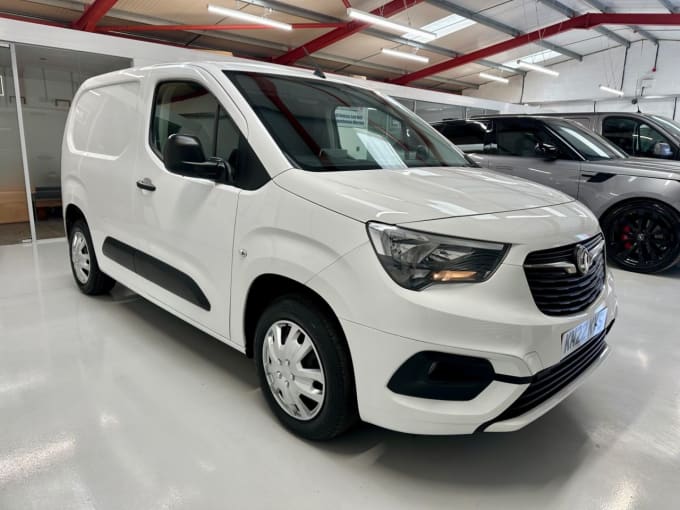 2025 Vauxhall Combo