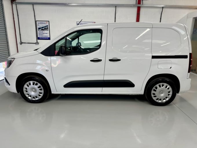 2025 Vauxhall Combo