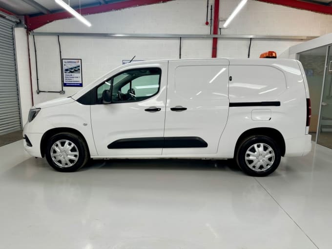 2025 Vauxhall Combo