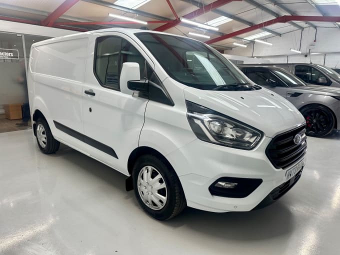 2025 Ford Transit Custom