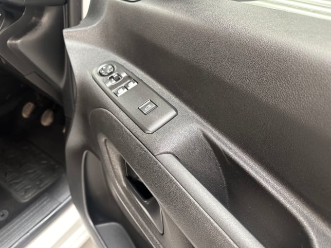 2025 Vauxhall Combo