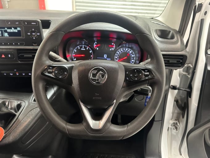 2025 Vauxhall Combo