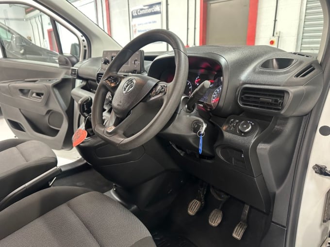 2025 Vauxhall Combo