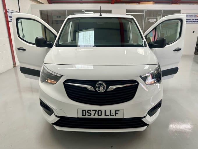 2025 Vauxhall Combo