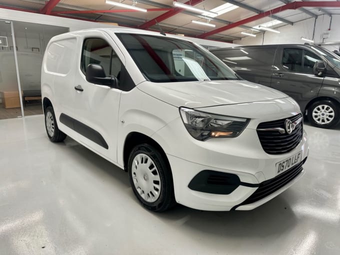 2025 Vauxhall Combo