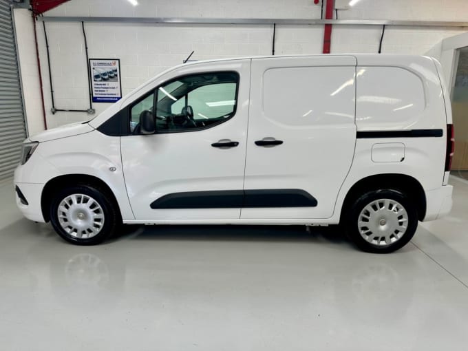 2025 Vauxhall Combo