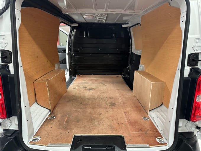 2025 Vauxhall Vivaro