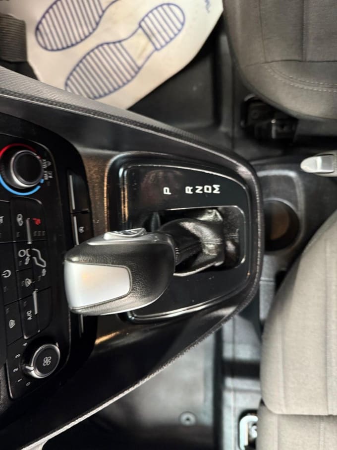 2025 Ford Transit Connect