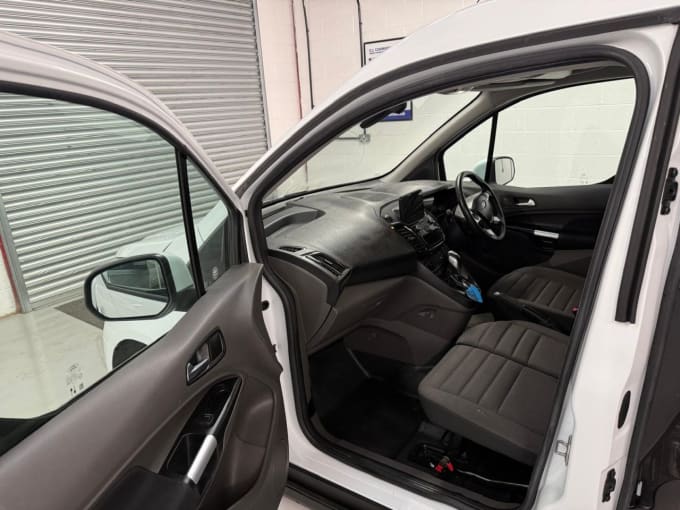 2025 Ford Transit Connect