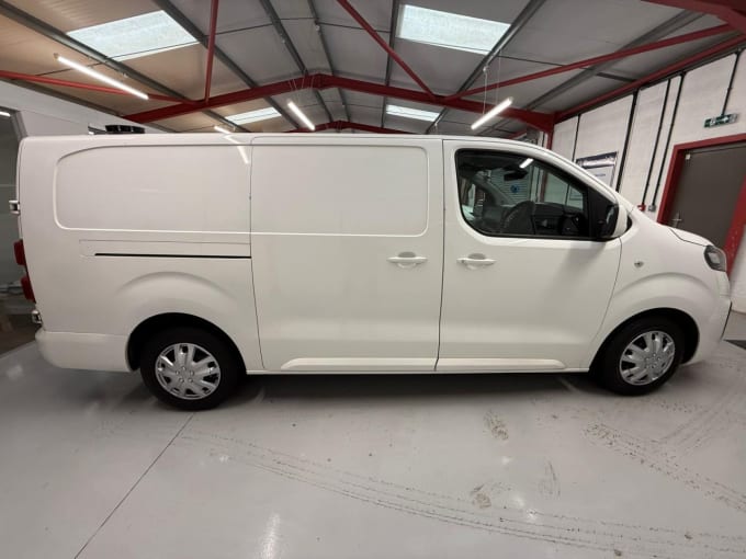 2025 Vauxhall Vivaro