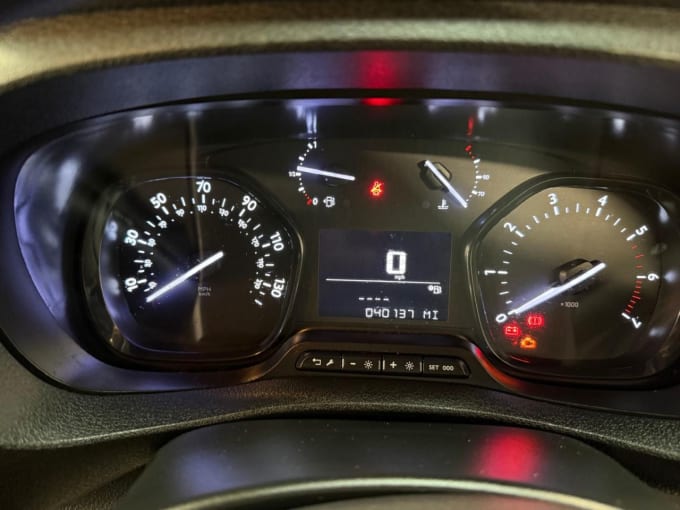 2025 Vauxhall Vivaro