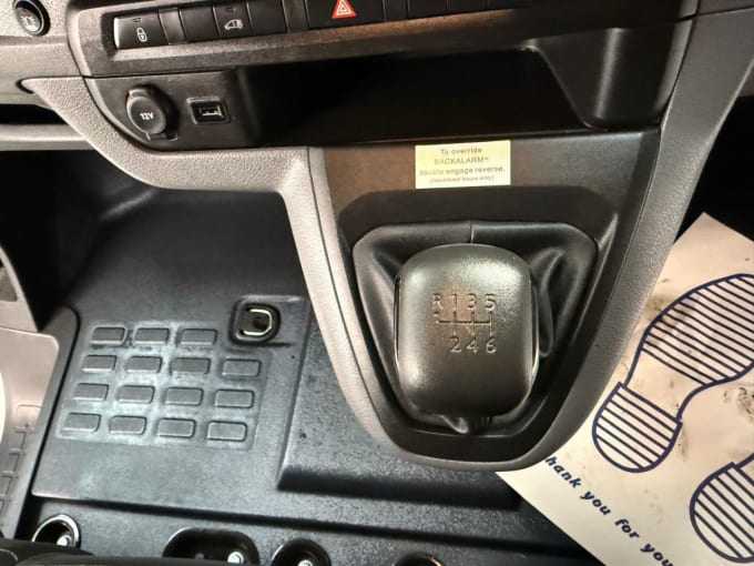 2025 Vauxhall Vivaro