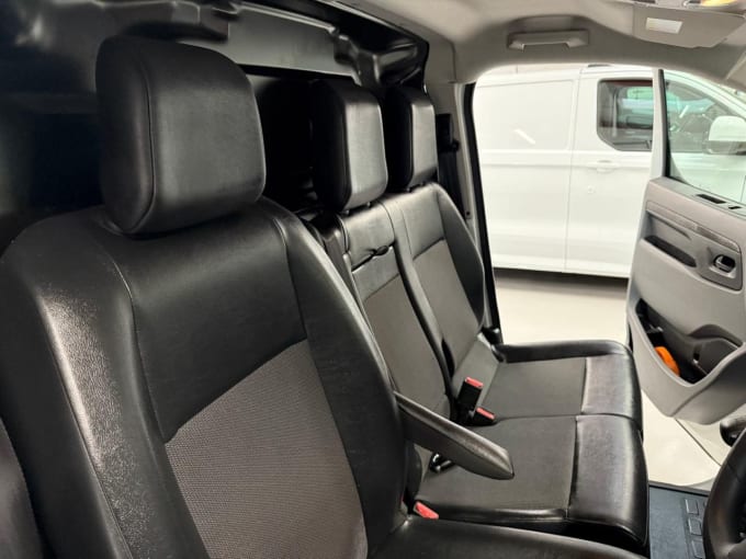 2025 Vauxhall Vivaro