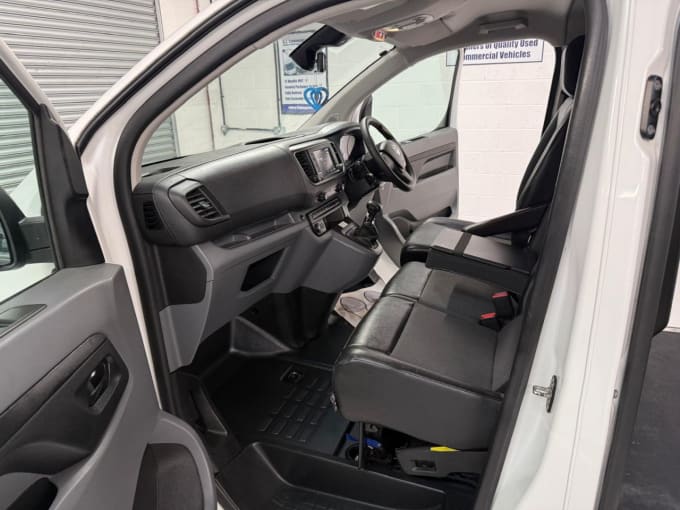 2025 Vauxhall Vivaro