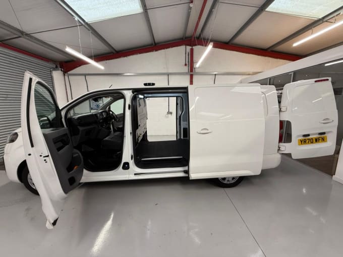2025 Vauxhall Vivaro