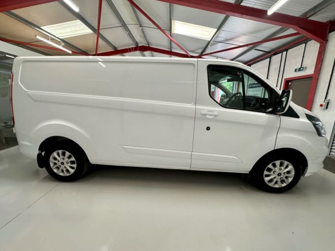 2025 Ford Transit Custom