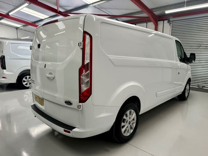 2025 Ford Transit Custom