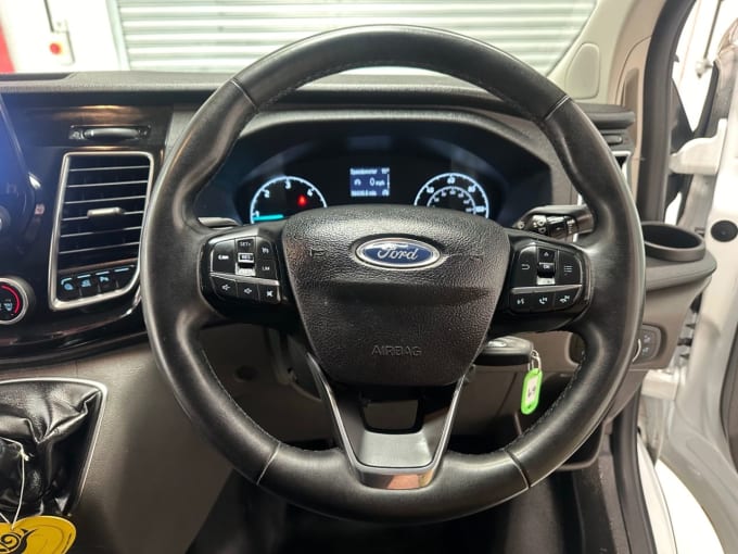 2025 Ford Transit Custom