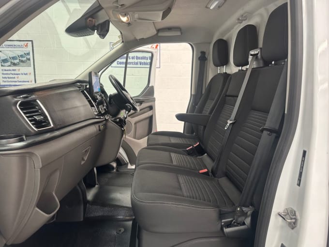 2025 Ford Transit Custom