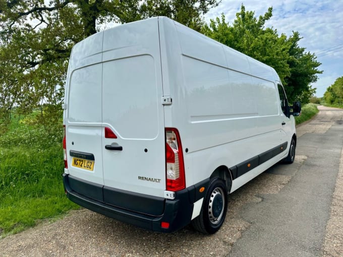 2025 Renault Master
