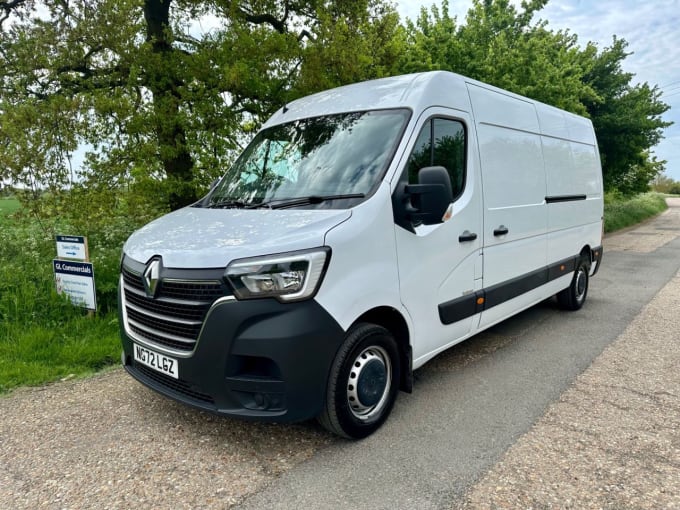 2025 Renault Master