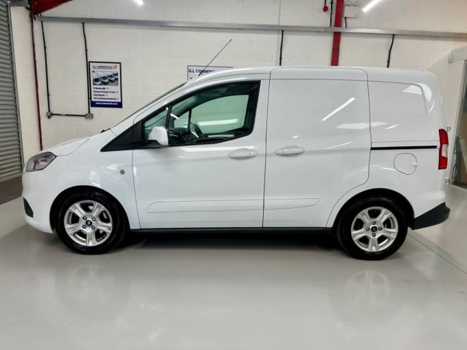 2025 Ford Transit Courier