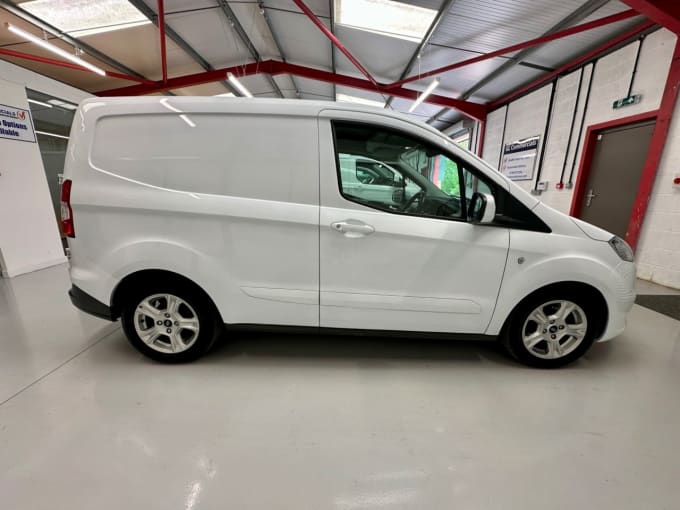 2025 Ford Transit Courier