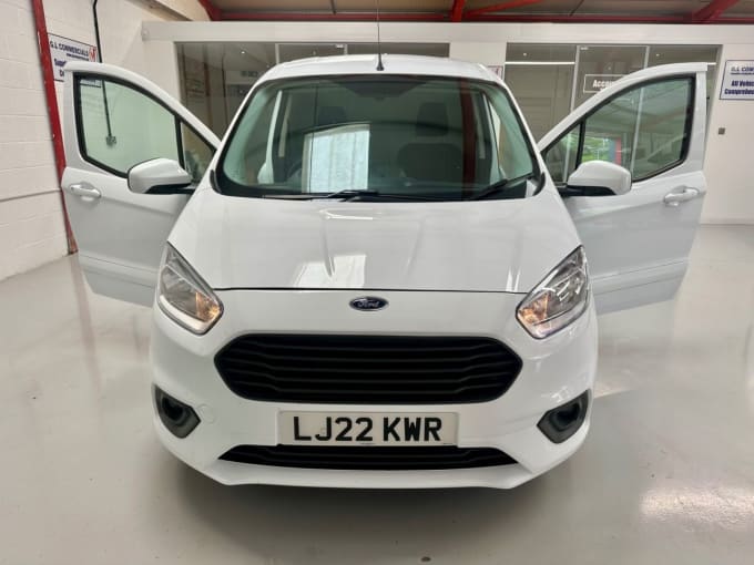 2025 Ford Transit Courier