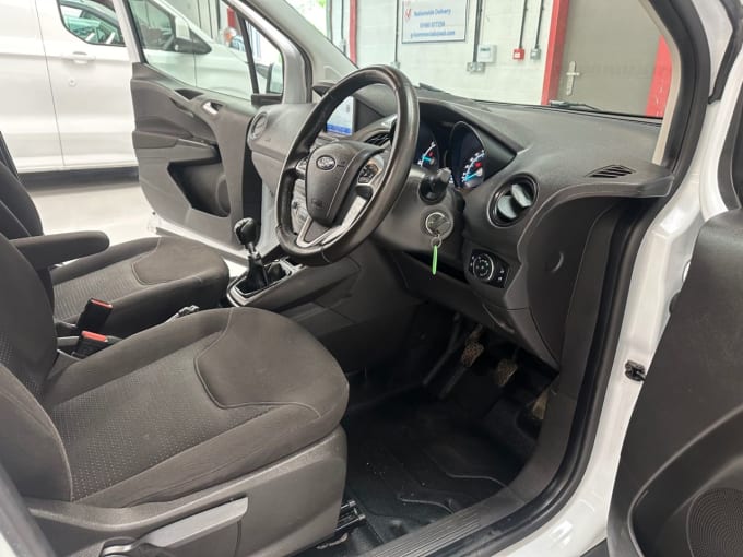 2025 Ford Transit Courier