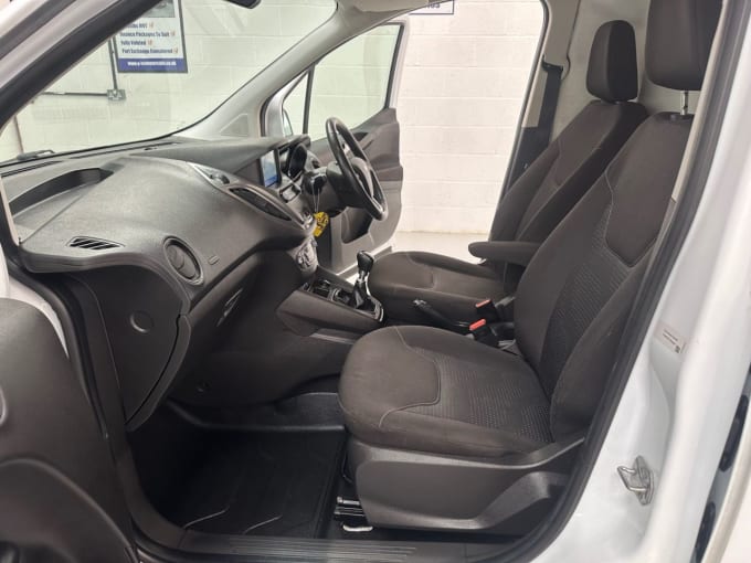 2025 Ford Transit Courier