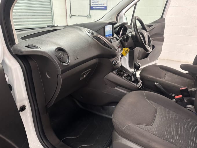 2025 Ford Transit Courier
