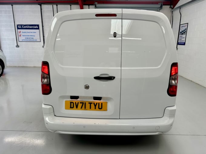 2025 Vauxhall Combo