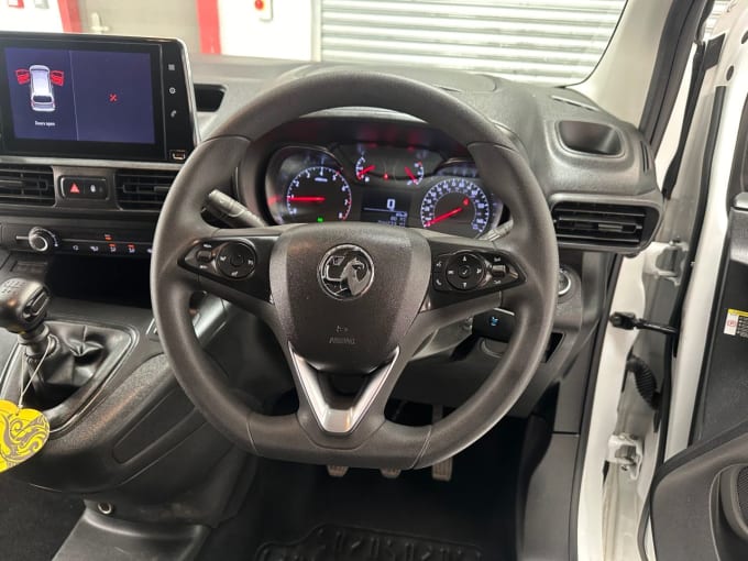 2025 Vauxhall Combo