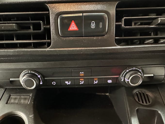 2025 Vauxhall Combo