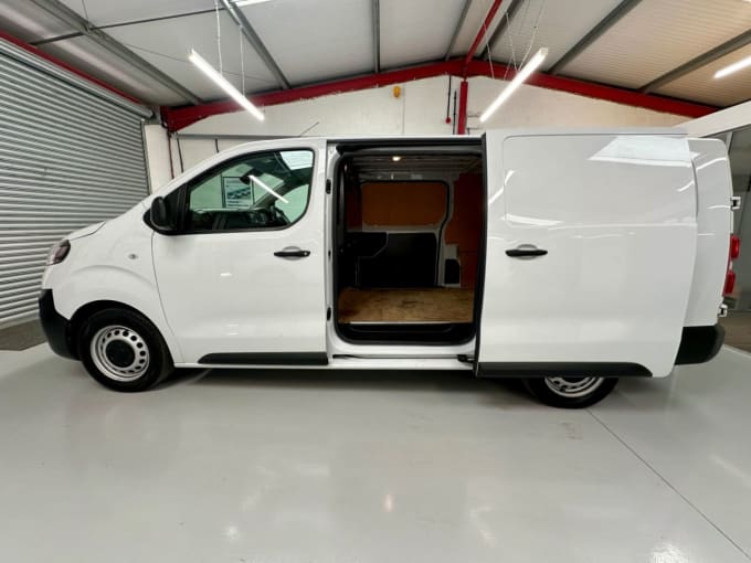 2025 Vauxhall Vivaro