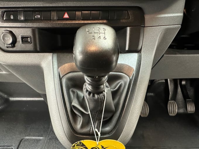 2025 Vauxhall Vivaro