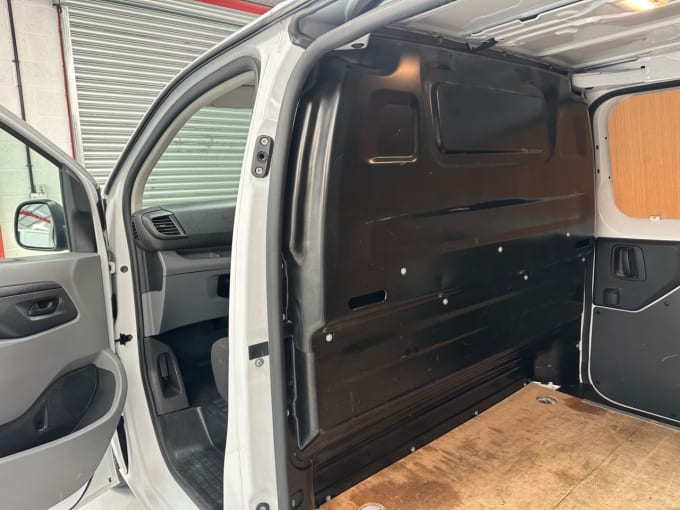 2025 Vauxhall Vivaro