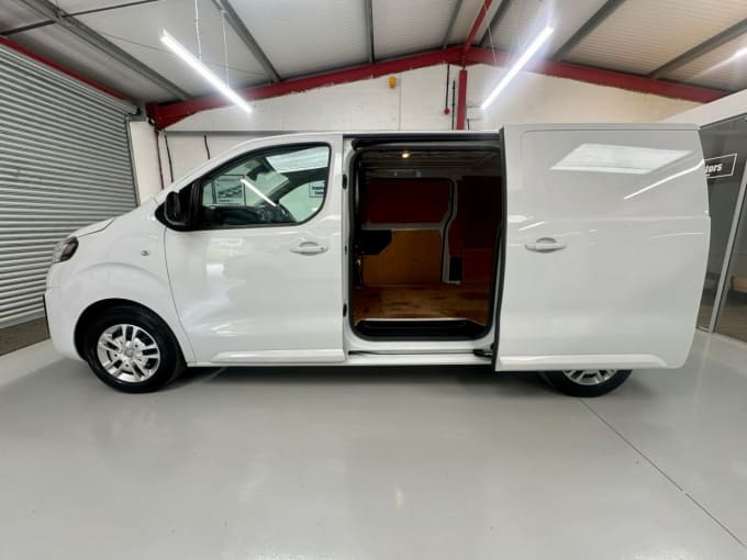 2025 Vauxhall Vivaro